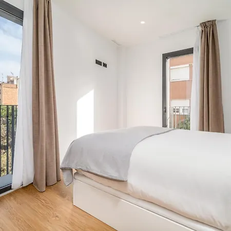 Limehome Barcelona Placa Pirineus Apartment L'Hospitalet de Llobregat