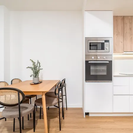 Apartment Limehome Barcelona Placa Pirineus *