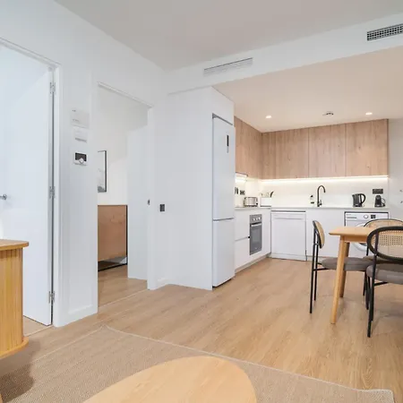 Apartment Limehome Barcelona Placa Pirineus