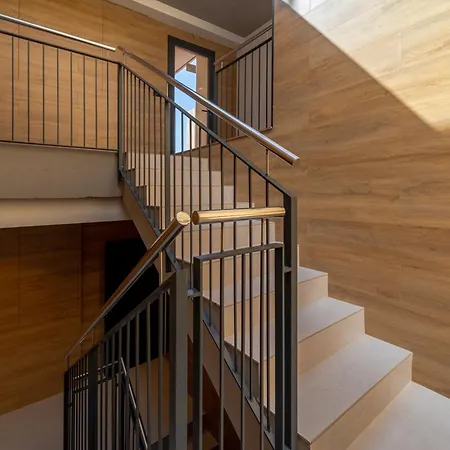 Limehome Barcelona Placa Pirineus Apartment *