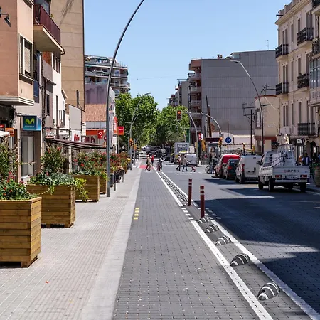 Apartment Limehome Barcelona Placa Pirineus *