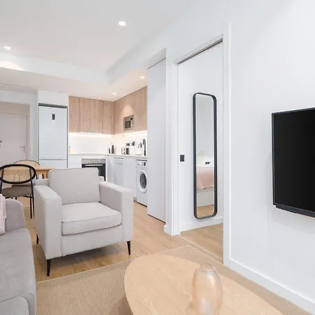 Apartment Limehome Barcelona Placa Pirineus *