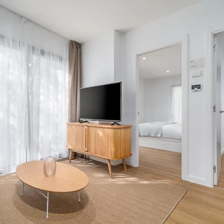 Apartment Limehome Barcelona Placa Pirineus *