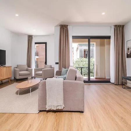 Limehome Barcelona Placa Pirineus Οσπιταλέτ ντε Λιοβρεγάτ